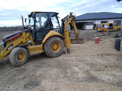 RAF REMO Wynajem koparko-ładowarki | Kompleksowe usługi ziemne